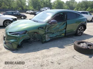2024 Ford Mustang Mach-E Select с VIN 3FMTK1R40RMA45870, выставлен на аукционе Copart как лот 57075665 с пробегом Не указан миль и Списание • Salvage title. История ставок и продаж доступна на DreamBid. Изображение 1.