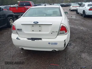 2009 Ford Fusion SEL with VIN 3FAHP08199R103707, listed as a IAAI auction lot 40882108 with 239,154 mi miles and . Bid and sale history available at carsss.com. Image 12.