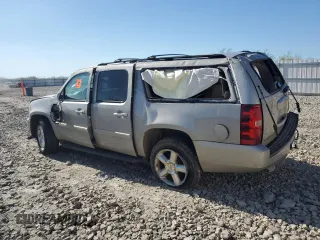 2007 Chevrolet Suburban LT with VIN 1GNFK16397J218901, listed as a Copart auction lot 55695095 with 301,359 mi miles and Non Repairable. Bid and sale history available at DreamBid. Image 2.