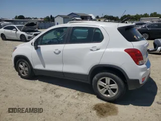 2020 Chevrolet Trax LS with VIN KL7CJKSB7LB065079, listed as a Copart auction lot 62301365 with 64,325 mi miles and Salvage title. Bid and sale history available at DreamBid. Image 2.