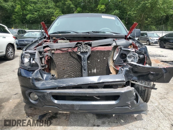 2006 Ford F-150 XL z VIN 1FTRF12206NA79563, wystawiony jako Copart lot #64452635 z przebiegiem 224 956 mil mil oraz Czysty tytuł • Clean title. Historia ofert i sprzedaży dostępna na DreamBid. Obrazek 5.