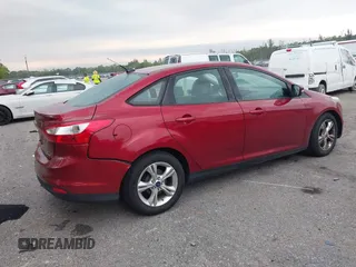 2013 Ford Focus SE with VIN 1FADP3F23DL380386, listed as a IAAI auction lot 41869774 with 112,932 mi miles and . Bid and sale history available at carsss.com. Image 4.