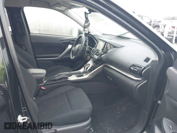 2024 Mitsubishi Eclipse Cross ES with VIN JA4ATUAA9RZ001368, listed as a IAAI auction lot 41727951 with 40,166 mi miles and . Bid and sale history available at DreamBid. Image 5.