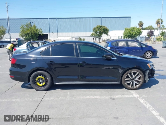 2013 Volkswagen Jetta GLI Autobahn with VIN 3VW4A7AJ9DM272092, listed as a IAAI auction lot 42587586 with 150,928 mi miles and . Bid and sale history available at DreamBid. Image 14.