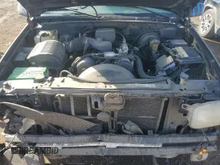 1999 GMC Denali z VIN 1GKEK13R1XR914199, wystawiony jako Copart lot #46247985 z przebiegiem 143 628 mil mil oraz Szkoda całkowita • Salvage title. Historia ofert i sprzedaży dostępna na DreamBid. Obrazek 13.
