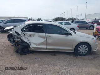 2015 Volkswagen Jetta S с VIN 3VW2K7AJ6FM261493, выставлен на аукционе IAAI как лот 41691294 с пробегом 161 403 миль миль и . История ставок и продаж доступна на DreamBid. Изображение 14.