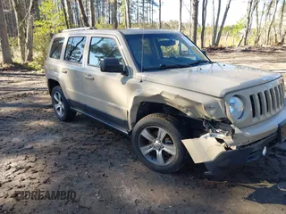 2017 Jeep Patriot High Altitude with VIN 1C4NJRFB6HD194389, listed as a IAAI auction lot 41764249 with 32,008 mi miles. Bid and sale history available at carsss.com. Image 1.
