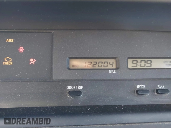 2002 Toyota Avalon XL with VIN 4T1BF28B22U264899, listed as a IAAI auction lot 41731728 with 122,004 mi miles and . Bid and sale history available at DreamBid. Image 7.
