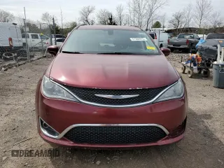 2017 Chrysler Pacifica Touring L with VIN 2C4RC1BG2HR613043, listed as a Copart auction lot 51382975 with 221,639 mi miles and Clean Title. Bid and sale history available at DreamBid. Image 5.
