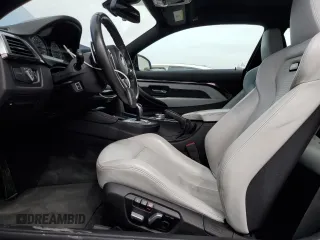2018 BMW M4 z VIN WBS4Y9C5XJAC86825, wystawiony jako Copart lot #46914075 z przebiegiem 80 257 mil mil oraz Szkoda całkowita • Salvage title. Historia ofert i sprzedaży dostępna na DreamBid. Obrazek 7.
