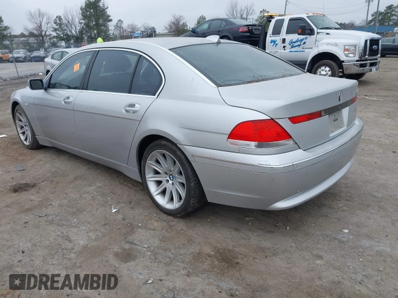 2005 BMW 7 Series 745Li with VIN WBAGN63545DS59047, listed as a IAAI auction lot 41802442 with Not Provided miles and . Bid and sale history available at carsss.com. Image 3.