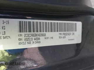 2019 Chrysler 300 S z VIN 2C3CCABG8KH628668, wystawiony jako IAAI lot #42060870 z przebiegiem 86 694 mil mil oraz . Historia ofert i sprzedaży dostępna na DreamBid. Obrazek 9.