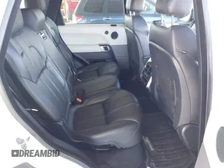 2016 Land Rover Range Rover Sport HSE z VIN SALWR2VF4GA648057, wystawiony jako IAAI lot #40687664 z przebiegiem 80 983 mil mil oraz . Historia ofert i sprzedaży dostępna na DreamBid. Obrazek 8.