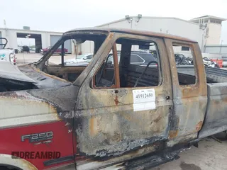 1996 Ford F-250 with VIN 1FTHX26F1TEA94127, listed as a IAAI auction lot 41912650 with Not Provided miles and . Bid and sale history available at DreamBid. Image 6.