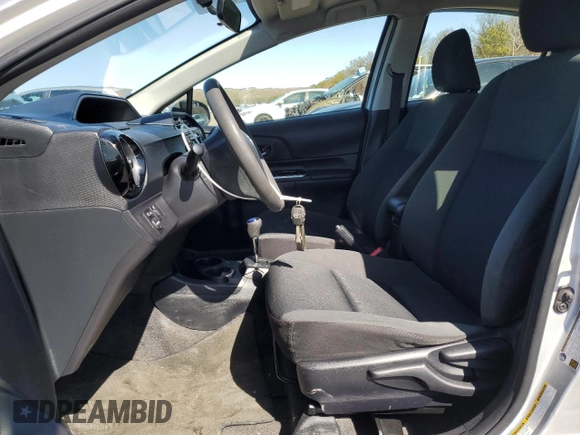 2015 Toyota Prius One with VIN JTDKDTB37F1585751, listed as a Copart auction lot 50072585 with 85,359 mi miles and Salvage Title. Bid and sale history available at DreamBid. Image 7.