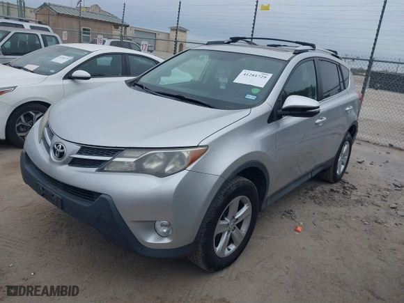 2014 Toyota RAV4 XLE with VIN 2T3WFREV8EW121783, listed as a IAAI auction lot 41281729 with 150,079 mi miles. Bid and sale history available at carsss.com. Image 17.
