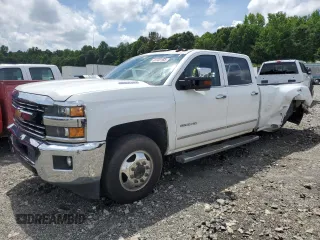 2015 Chevrolet Silverado 3500HD LTZ z VIN 1GC4K0C8XFF619689, wystawiony jako Copart lot #61102155 z przebiegiem Nie podano mil oraz Czysty tytuł • Clean title. Historia ofert i sprzedaży dostępna na DreamBid. Obrazek 1.