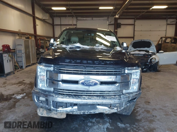 2018 Ford Super Duty F-250 SRW XL with VIN 1FT7W2BT3JEB00064, listed as a IAAI auction lot 41331775 with 171,569 mi miles. Bid and sale history available at carsss.com. Image 12.