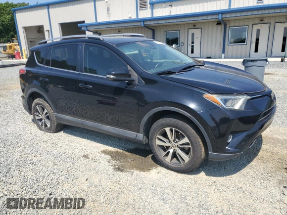 2018 Toyota RAV4 XLE with VIN 2T3WFREV6JW495822, listed as a Copart auction lot 62555325 with 88,808 mi miles and Salvage title. Bid and sale history available at DreamBid. Image 4.