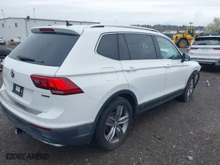 2019 Volkswagen Tiguan SEL Premium with VIN 3VV4B7AX9KM053328, listed as a IAAI auction lot 41960908 with 42,821 mi miles. Bid and sale history available at carsss.com. Image 4.