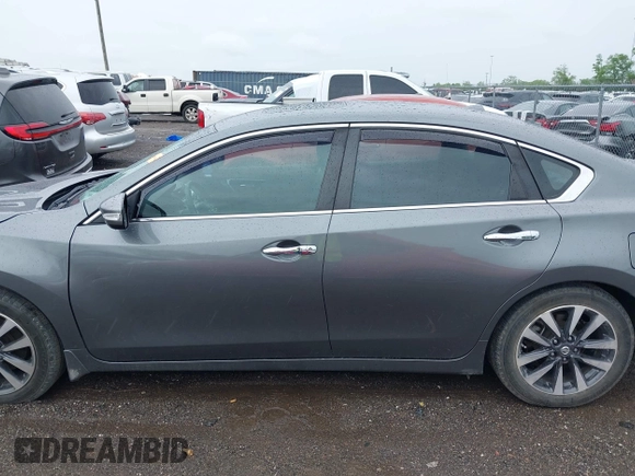 2017 Nissan Altima SV with VIN 1N4AL3APXHC256798, listed as a IAAI auction lot 42128003 with 137,249 mi miles and . Bid and sale history available at carsss.com. Image 14.