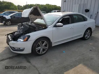 2015 Volkswagen Passat SE with VIN 1VWBT7A3XFC054587, listed as a Copart auction lot 59338835 with Not provided miles and Salvage title. Bid and sale history available at DreamBid. Image 1.