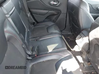2015 Jeep Cherokee Trailhawk с VIN 1C4PJMBS2FW500538, выставлен на аукционе IAAI как лот 42000591 с пробегом 163 035 миль миль и . История ставок и продаж доступна на DreamBid. Изображение 8.