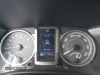 2018 Toyota Tacoma SR5 with VIN 5TFAZ5CNXJX066952, listed as a IAAI auction lot 41894562 with 141,818 mi miles and . Bid and sale history available at DreamBid. Image 7.
