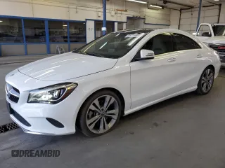 2019 Mercedes-Benz CLA 250 z VIN WDDSJ4GB9KN724334, wystawiony jako Copart lot #65738605 z przebiegiem 72 440 mil mil oraz Szkoda całkowita • Salvage title. Historia ofert i sprzedaży dostępna na DreamBid. Obrazek 1.