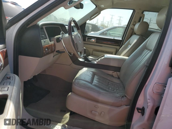 2003 Lincoln Navigator Luxury with VIN 5LMFU28R33LJ30766, listed as a Copart auction lot 74370994 with 125,904 mi miles and Clean Title. Bid and sale history available at carsss.com. Image 8.