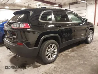 2021 Jeep Cherokee Latitude Lux with VIN 1C4PJMMX2MD221463, listed as a IAAI auction lot 41901907 with 54,027 mi miles and . Bid and sale history available at carsss.com. Image 4.