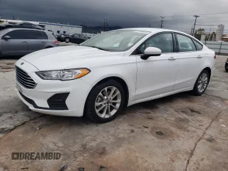2020 Ford Fusion SE z VIN 3FA6P0LU2LR249589, wystawiony jako Copart lot #48800935 z przebiegiem 50 822 mil mil oraz Szkody całkowita. Historia ofert i sprzedaży dostępna na DreamBid. Obrazek 1.