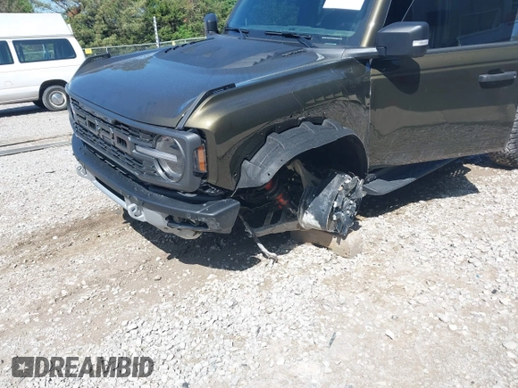 2024 Ford Bronco Raptor z VIN 1FMEE0RR4RLA01295, wystawiony jako IAAI lot #41971950 z przebiegiem 8 246 mil mil oraz . Historia ofert i sprzedaży dostępna na DreamBid. Obrazek 6.