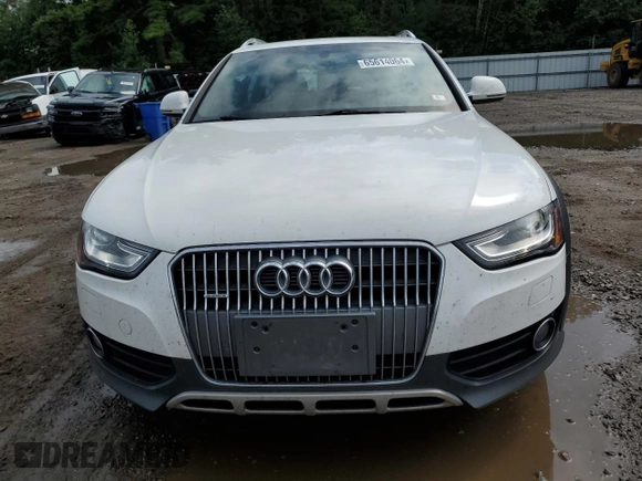 2014 Audi allroad Premium Plus with VIN WA1UFAFL5EA048841, listed as a Copart auction lot 65614064 with 223,264 mi miles and Clean Title. Bid and sale history available at carsss.com. Image 5.