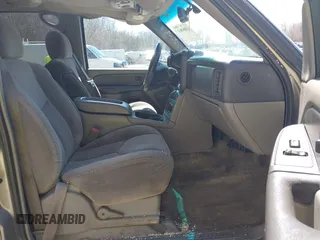 2003 Chevrolet Tahoe LT with VIN 1GNEK13Z83J107450, listed as a IAAI auction lot 42006801 with 310,767 mi miles and . Bid and sale history available at DreamBid. Image 5.
