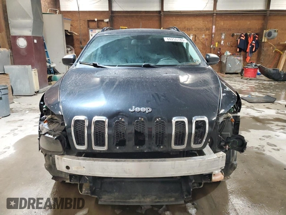 2016 Jeep Cherokee Sport with VIN 1C4PJMAB8GW191371, listed as a Copart auction lot 44255185 with 118,811 mi miles and Salvage title. Bid and sale history available at DreamBid. Image 5.