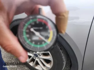 2022 Ford Escape SE z VIN 1FMCU0G67NUB33197, wystawiony jako IAAI lot #42846802 z przebiegiem 39 336 mil mil oraz . Historia ofert i sprzedaży dostępna na DreamBid. Obrazek 5.