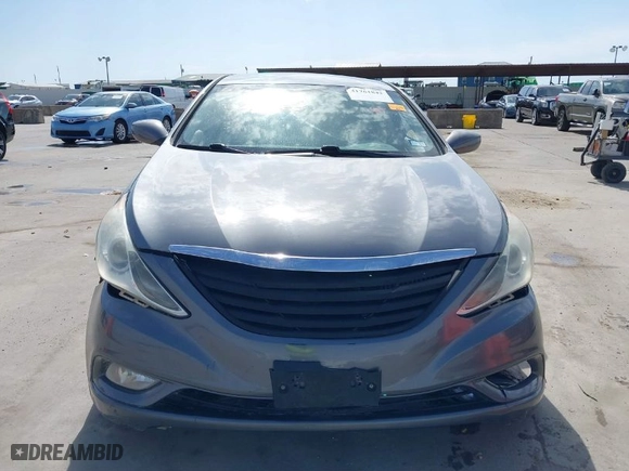 2012 Hyundai Sonata 2.0T SE with VIN 5NPEC4AB4CH421263, listed as a IAAI auction lot 41761842 with 183,332 mi miles. Bid and sale history available at carsss.com. Image 13.