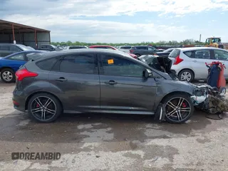 2017 Ford Focus ST with VIN 1FADP3L94HL244274, listed as a IAAI auction lot 42048924 with Not Provided miles and . Bid and sale history available at carsss.com. Image 14.