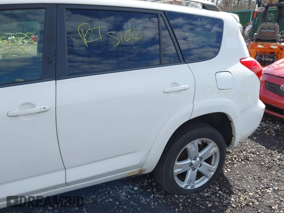 2007 Toyota RAV4 Sport with VIN JTMBD32V875108287, listed as a IAAI auction lot 41742541 with 999,999 mi miles. Bid and sale history available at carsss.com. Image 6.