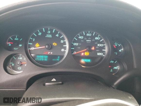 2011 Chevrolet Tahoe LT z VIN 1GNSCBE06BR350033, wystawiony jako Copart lot #88861575 z przebiegiem 171 373 mil mil oraz Szkoda całkowita • Salvage title. Historia ofert i sprzedaży dostępna na DreamBid. Obrazek 9.