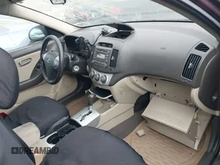 2008 Hyundai Elantra GLS z VIN KMHDU46D58U405861, wystawiony jako IAAI lot #42213929 z przebiegiem Nie podano mil oraz . Historia ofert i sprzedaży dostępna na DreamBid. Obrazek 5.