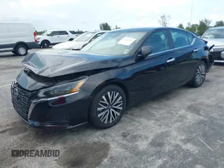 2024 Nissan Altima SV z VIN 1N4BL4DV6RN306672, wystawiony jako IAAI lot #42346382 z przebiegiem 36 491 mil mil oraz . Historia ofert i sprzedaży dostępna na DreamBid. Obrazek 17.