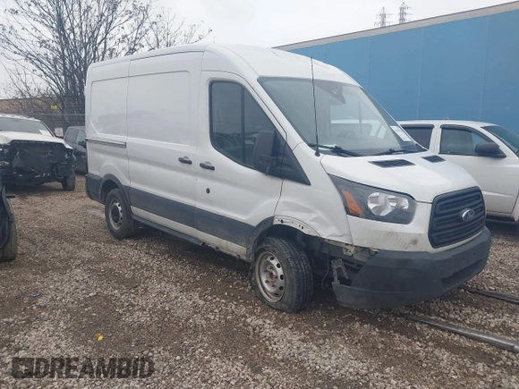 2019 Ford Transit z VIN 1FTYR1CM4KKA00667, wystawiony jako IAAI lot #41430228 z przebiegiem 252 757 mil mil oraz . Historia ofert i sprzedaży dostępna na DreamBid. Obrazek 1.