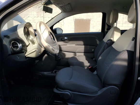 2013 FIAT 500 Pop z VIN 3C3CFFAR7DT575348, wystawiony jako Copart lot #83894414 z przebiegiem 75 774 mil mil oraz Czysty tytuł • Clean title. Historia ofert i sprzedaży dostępna na DreamBid. Obrazek 7.