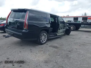 2017 Cadillac Escalade ESV Standard z VIN 1GYS3GKJ6HR158570, wystawiony jako IAAI lot #41998329 z przebiegiem Nie podano mil oraz . Historia ofert i sprzedaży dostępna na DreamBid. Obrazek 4.