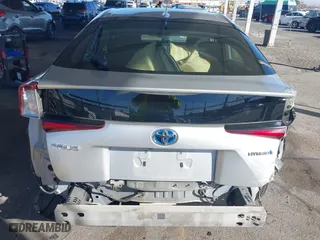 2019 Toyota Prius L Eco with VIN JTDKARFU3K3082893, listed as a IAAI auction lot 41370727 with 217,582 mi miles. Bid and sale history available at carsss.com. Image 17.