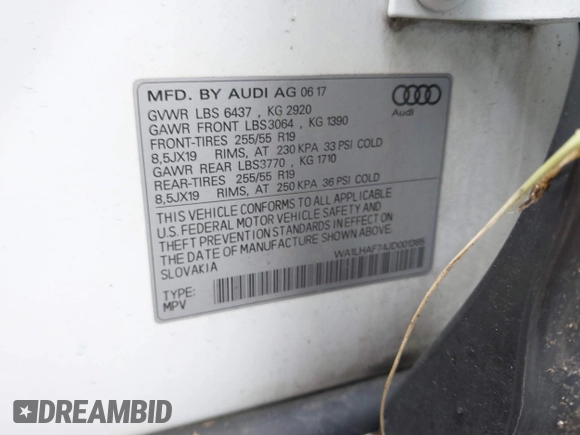 2018 Audi Q7 Premium Plus with VIN WA1LHAF74JD001365, listed as a IAAI auction lot 41503241 with 114,110 mi miles. Bid and sale history available at carsss.com. Image 9.