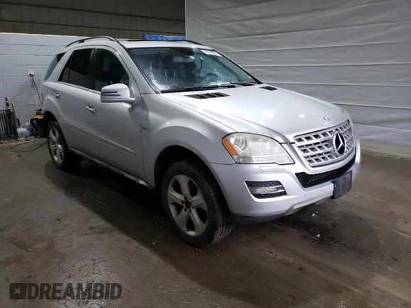 2011 Mercedes-Benz M 350 with VIN 4JGBB2FB6BA632338, listed as a Copart auction lot 49579995 with 135,699 mi miles and Salvage Title. Bid and sale history available at DreamBid. Image 4.