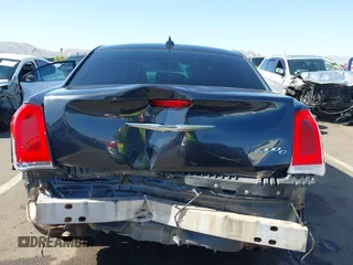 2016 Chrysler 300 C с VIN 2C3CCAEG5GH190372, выставлен на аукционе IAAI как лот 42343631 с пробегом 153 518 миль миль и . История ставок и продаж доступна на DreamBid. Изображение 6.